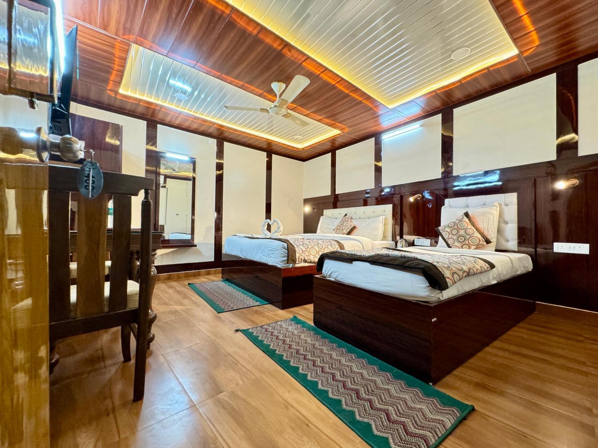 Hotel Golden Residency à New Delhi Extérieur photo