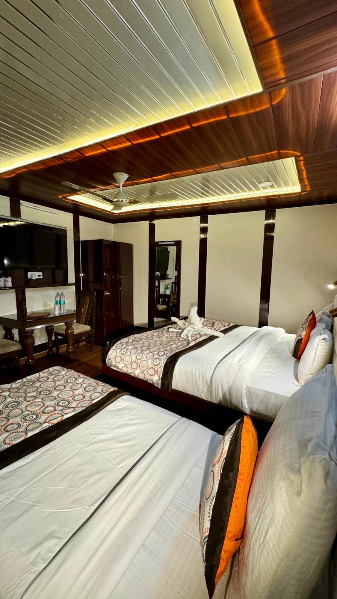 Hotel Golden Residency à New Delhi Extérieur photo